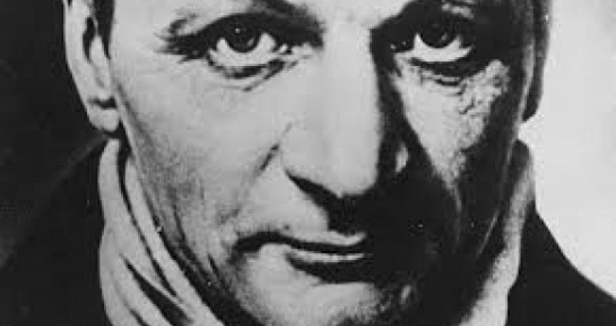 Stalin onun əsərini oxuyub "alçaq" demişdi