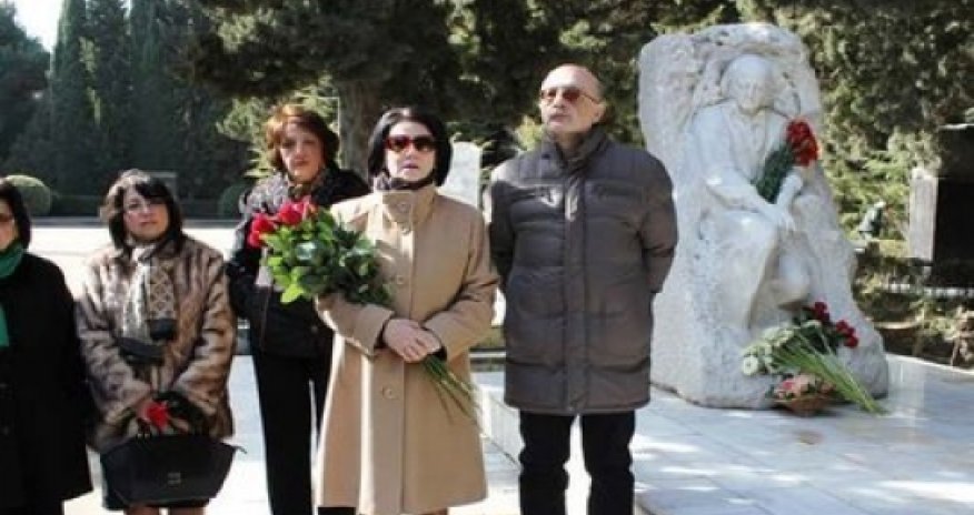 В Баку почтили память Фикрета Амирова