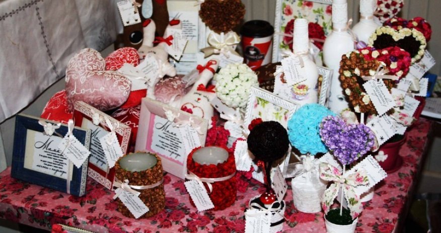 Подарки к 8 Марта от бакинских мастеров рукоделия  - ФОТО