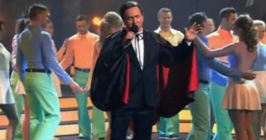 Российский певец «примерил» на себя образ Муслима Магомаева –ВИДЕО