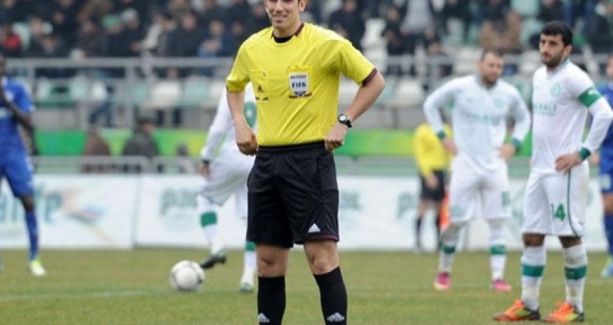 Futbolçunun kəllə vurduğu hakim danışdı