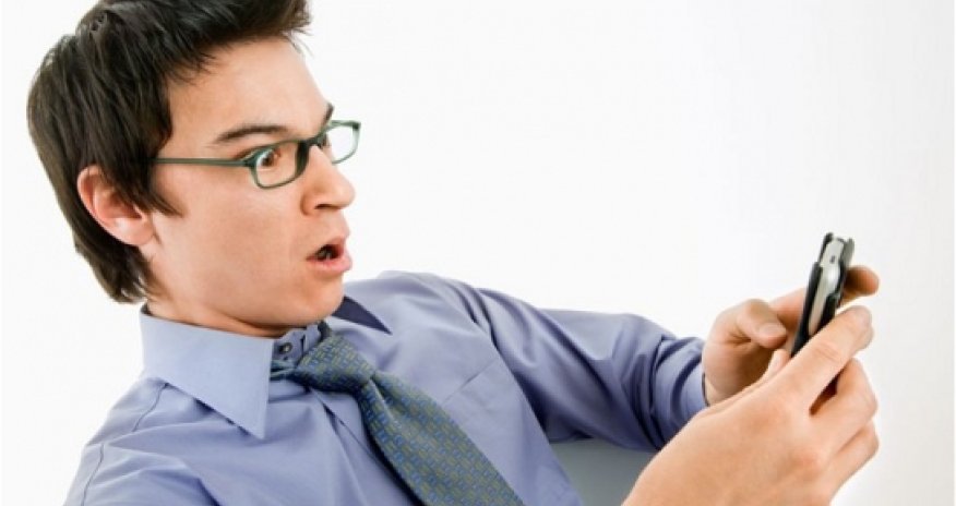 Is it ever OK to look at your partner's phone?