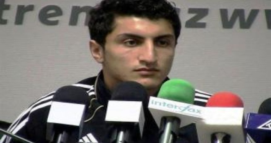 Araz Abdullayev millidən kənarlaşdırıldı