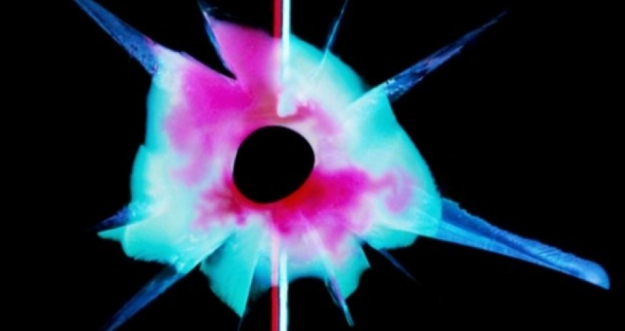 Self-healing plastic inspired by blood