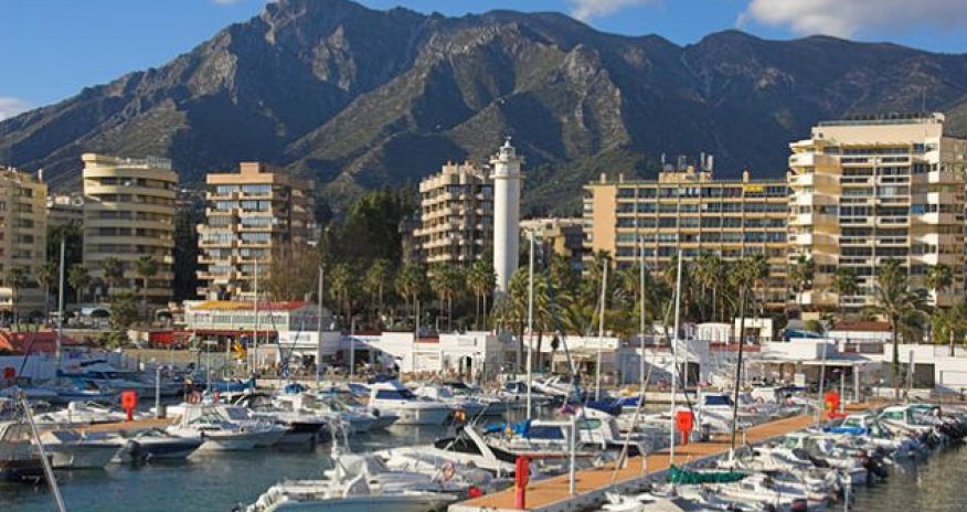 Millionaire 'fathered seven children with models he kept in Costa del Sol harem - PHOTO