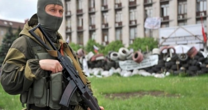 Ukraine crisis: 'Eight killed' in ambush in east