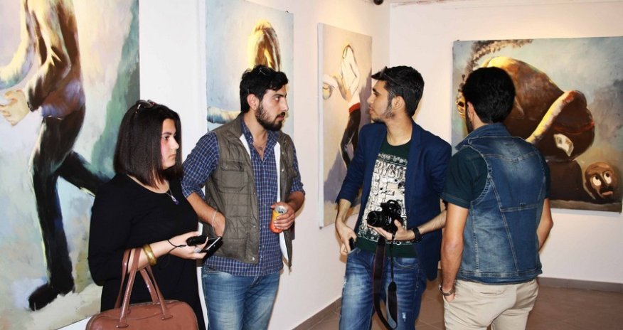 Kicik Qala hosts "Lost heads" exhibition of works by Anar Shamsiyev PHOTO