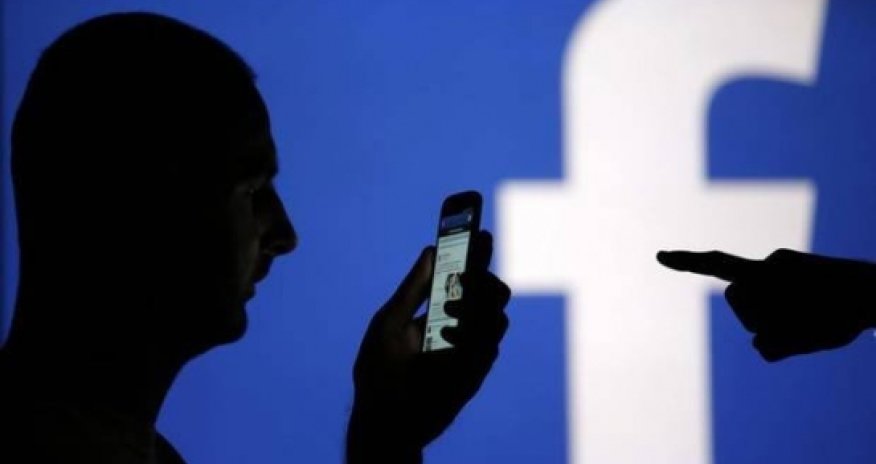 Facebook and Twitter 'could die overnight if...