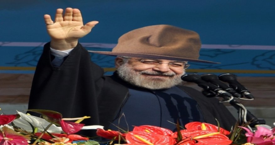 Rouhani tweets to support Iranians arrested for 'Happy' video