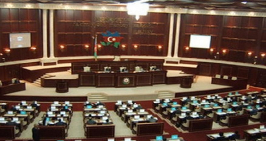 Work of Azerbaijani Parliament prolonged for a month