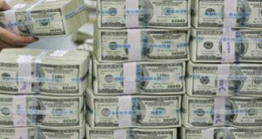 Lotereyadan udduğu 40 milyonun hamısını bağışladı