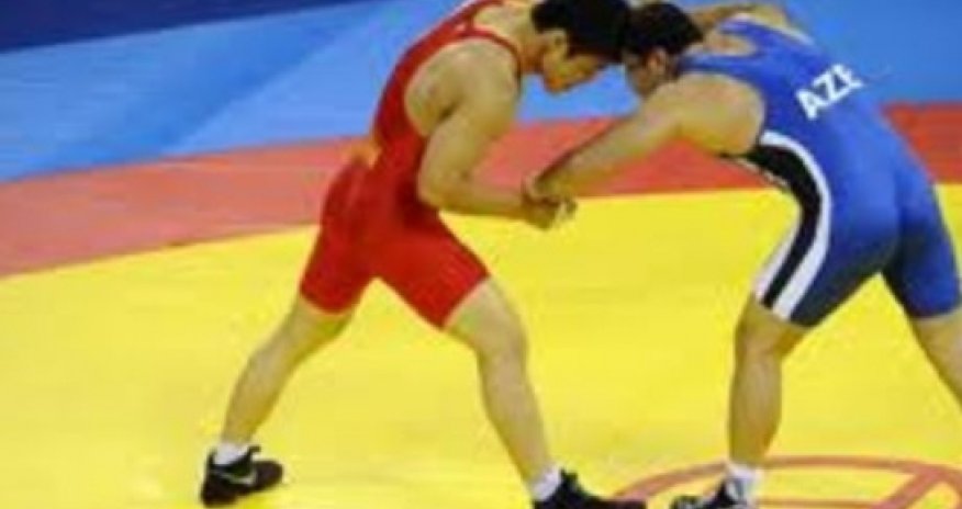 Azerbaijani wrestlers claim 3 medals at Makhachkala tournament