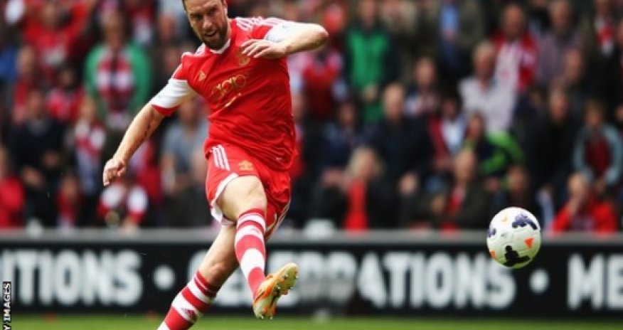 Liverpool close to signing Southampton striker