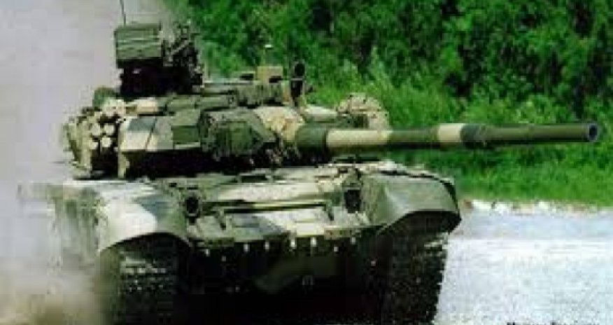 Russia offers more tanks to Azerbaijan after selling 100