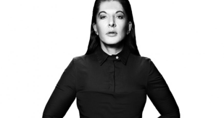 Marina Abramović's technology hijack makes gadget-mad Brits go cold turkey