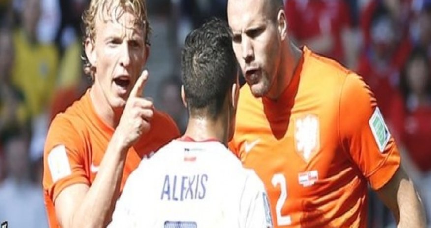 Netherlands 2 - 0 Chile
