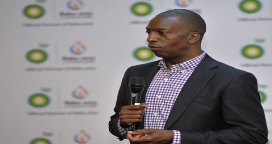 Olympic legend Michael Johnson visits Azerbaijan