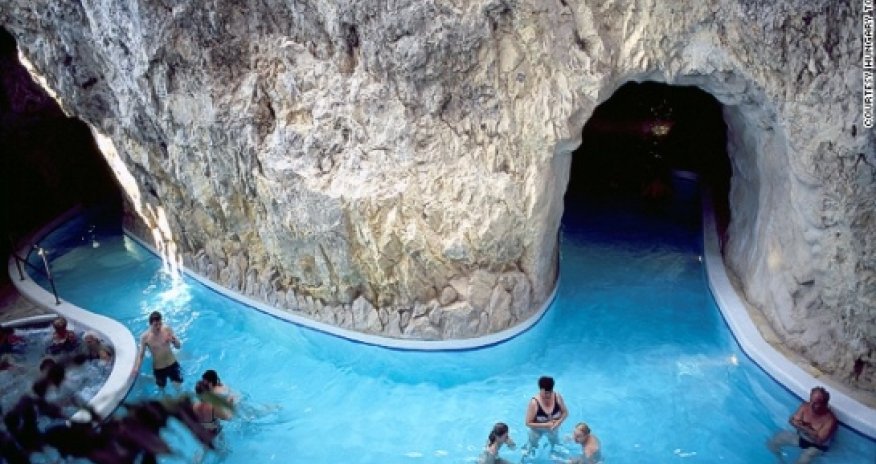 Saunas, soaking and chess: Hungary's best spas - PHOTO