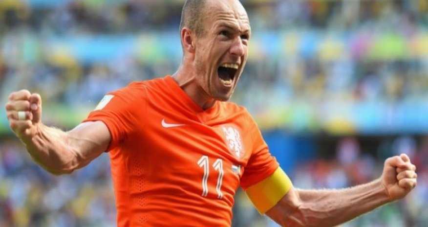 Arjen Robben to escape punishment over 'dive'