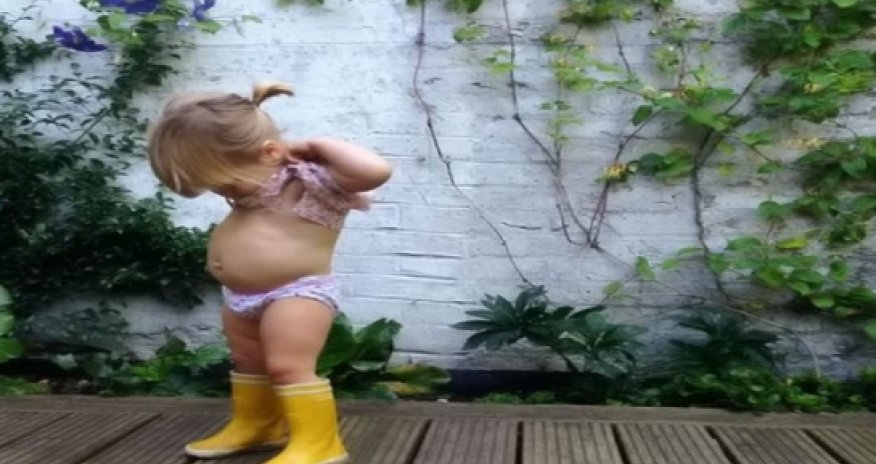 Was Instagram right to delete a mum’s account after this picture?