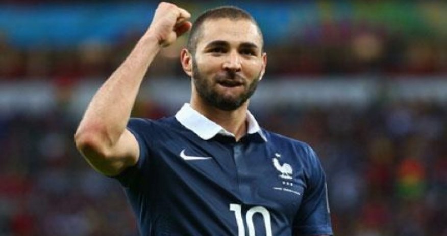 Benzema: "Hər oyundan əvvəl "Quran"ı dinləyirəm"