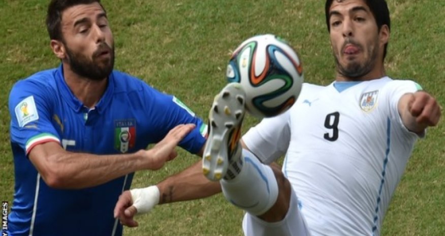 Barcelona to open talks with Liverpool over striker