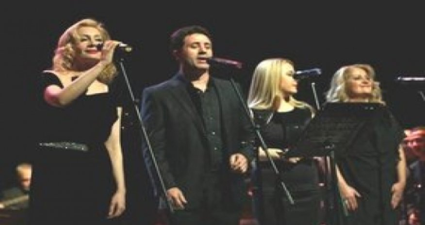 В Шеки выступил стамбульский  ансамбль  "Modern Folk Müzik"