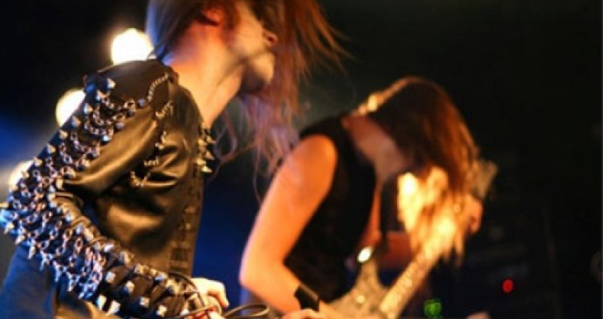 Headbanging brain injury warning