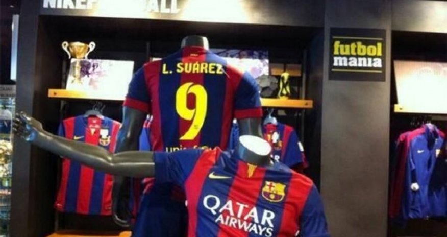 Luis Suarez shirts go on sale in Barcelona