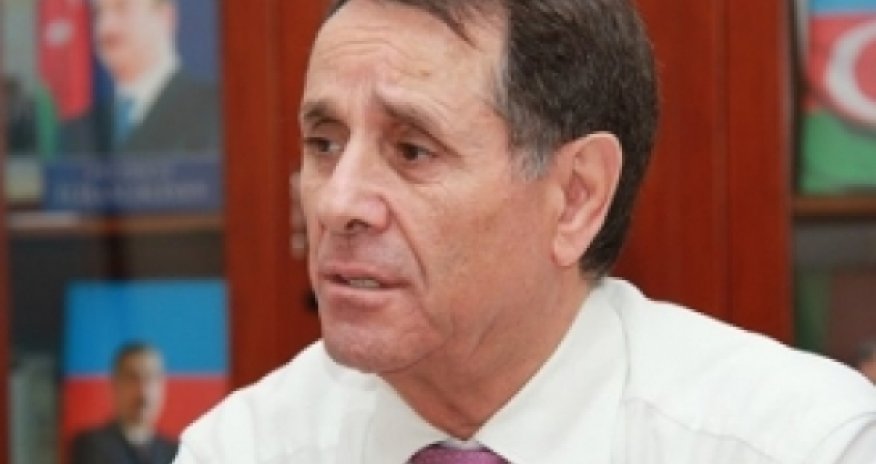 “O, nüfuzunu tamam itirib” – Novruz Məmmədov