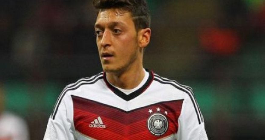 Məsut Özil tarixə düşdü