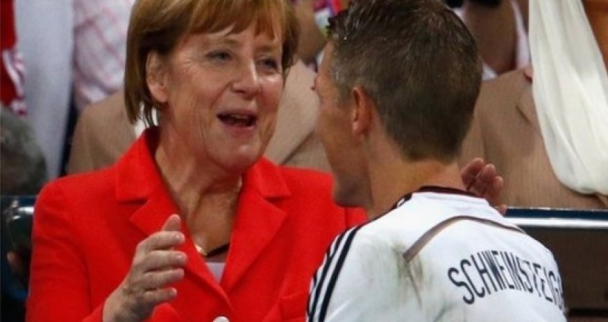 World Cup: Will German victory help Angela Merkel?