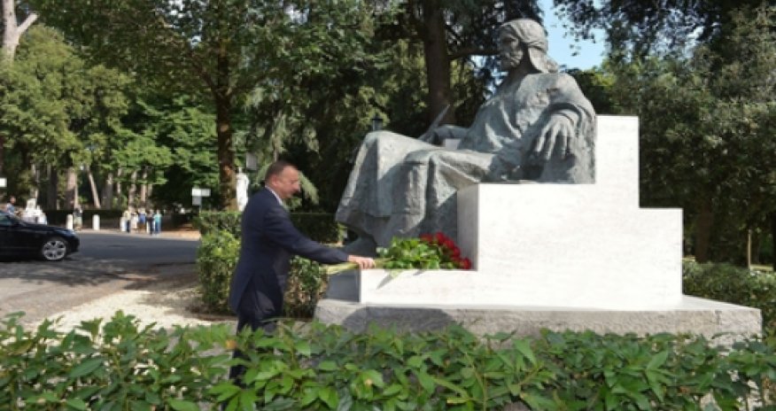Aliyev visits Nizami Gancavi monument in Rome