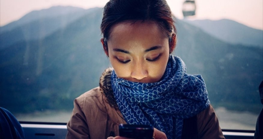 China targets Apple for location-tracking apps