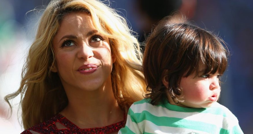 Shakira brings son Milan on stage during World Cup performance - PHOTO
