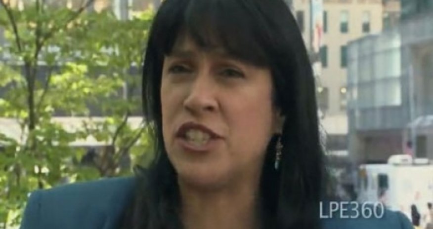 Dünyanın ən sürətli danışan qadını – Video