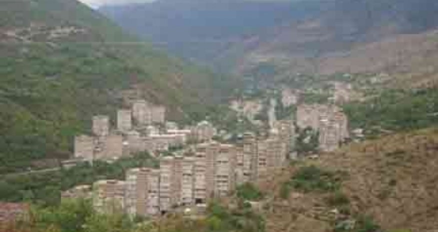 Azərbaycanlılar gecələr Qafana girir - VİDEO