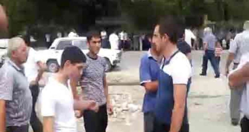 Direktorun şagirdinə təcavüzü İsmayıllını ayağa qaldırdı – Şok video