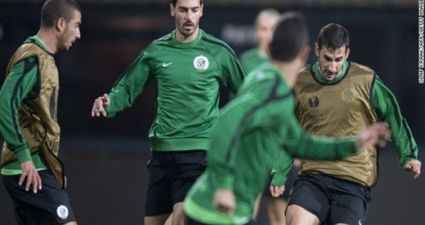 Israeli soccer players attacked by protesters