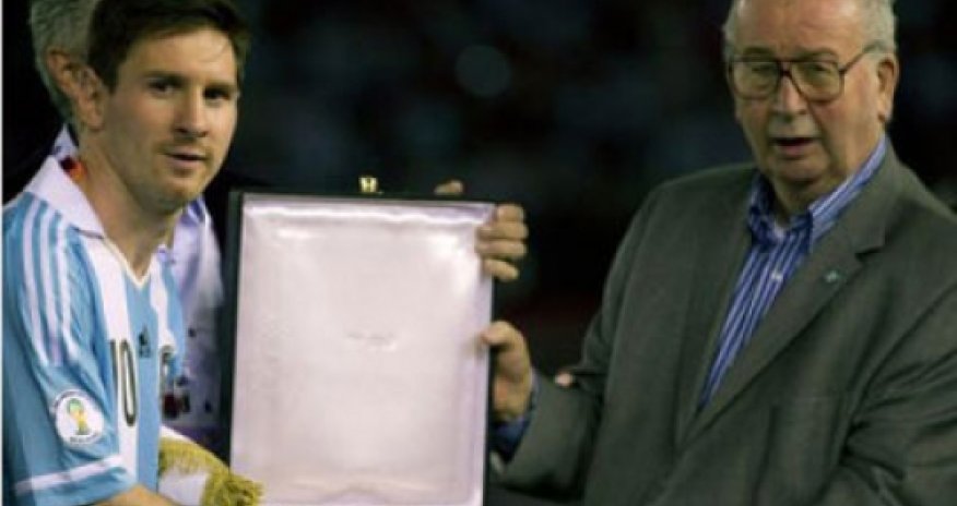 Milli başsız qaldı