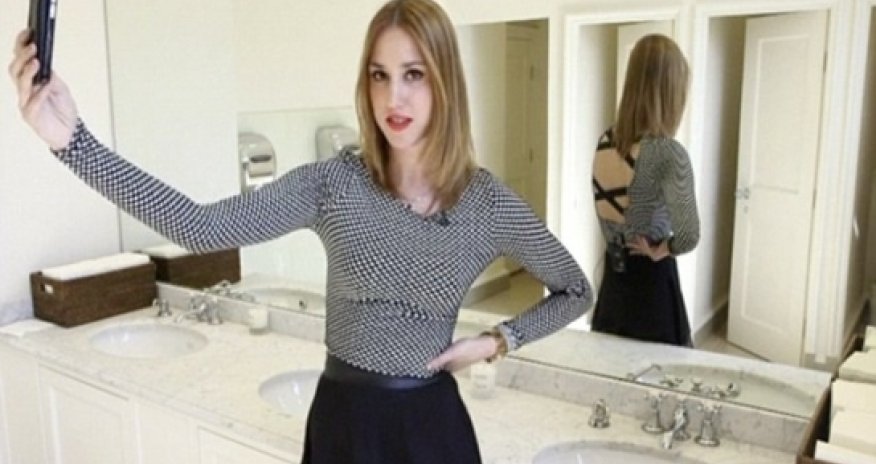 The secret of the perfect selfie - VIDEO