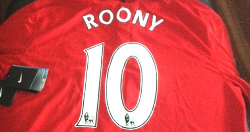 The most ridiculous things fans have printed on shirts - PHOTO