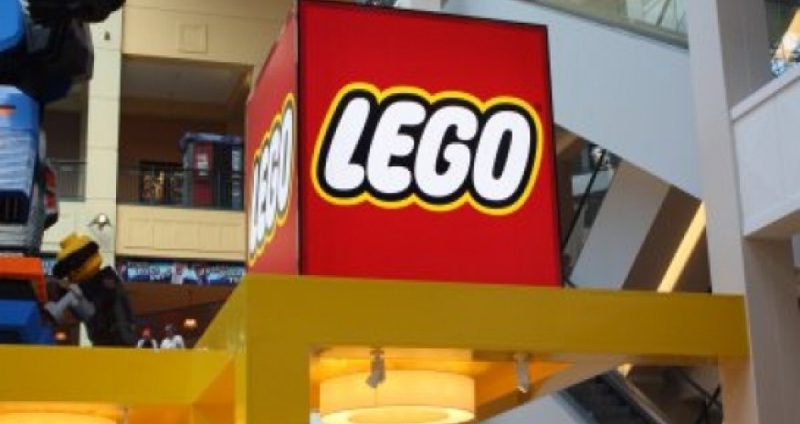 Lego cashes in on sexism critiques