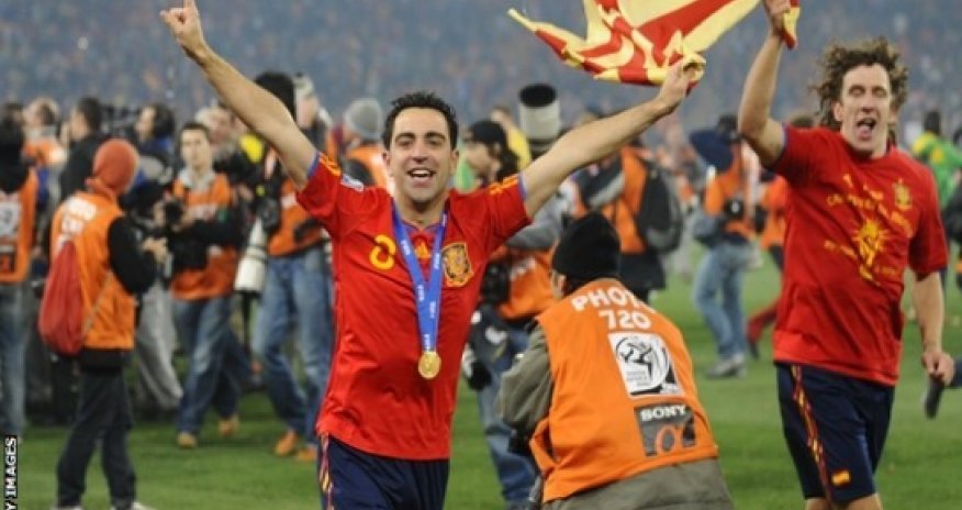 Xavi Hernandez: Barcelona legend quits Spain duty