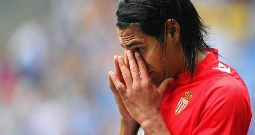 Real Madrid lead Liverpool in Falcao race