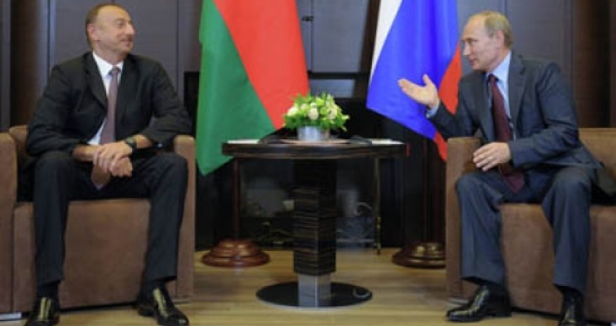 Putin-Əliyev görüşü baş tutdu - FOTOLAR