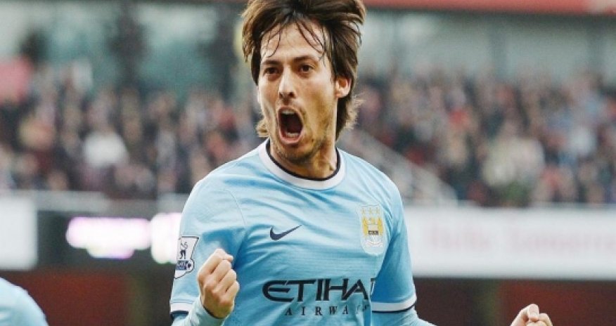 Silva signs long-term deal with Manchester City