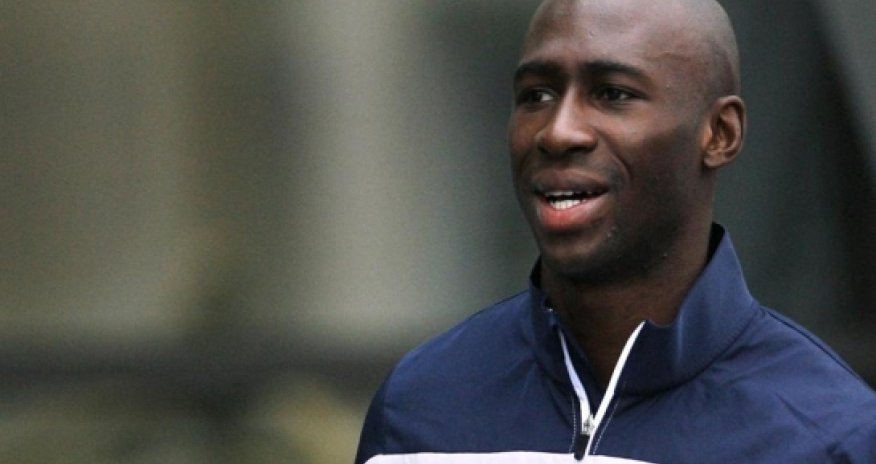 Manchester City confirm £32m Mangala capture