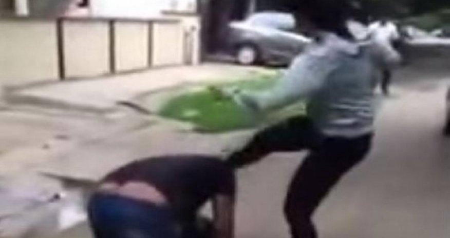 Man sexually harasses woman, woman chases man down and gets her revenge - VIDEO