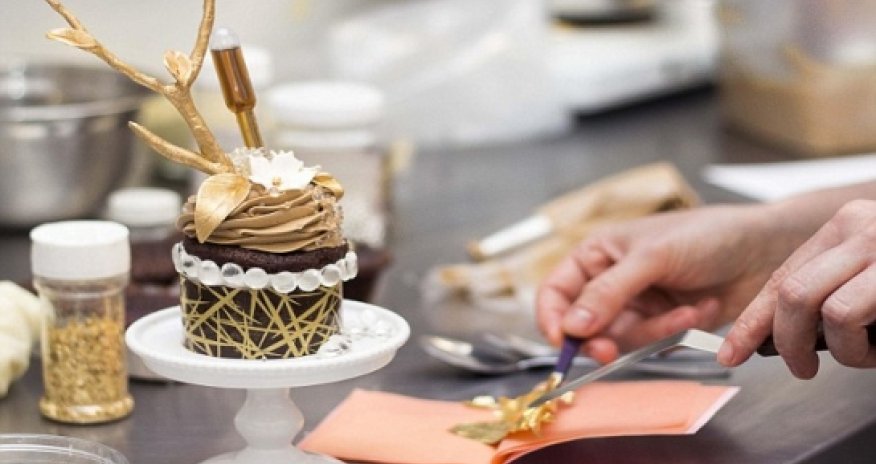 World's most expensive cupcake sold for $900